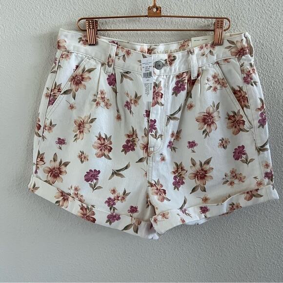 NWT American Eagle Floral Mom Short Cream Pink Boho Romantic 8 - Picture 1 of 8
